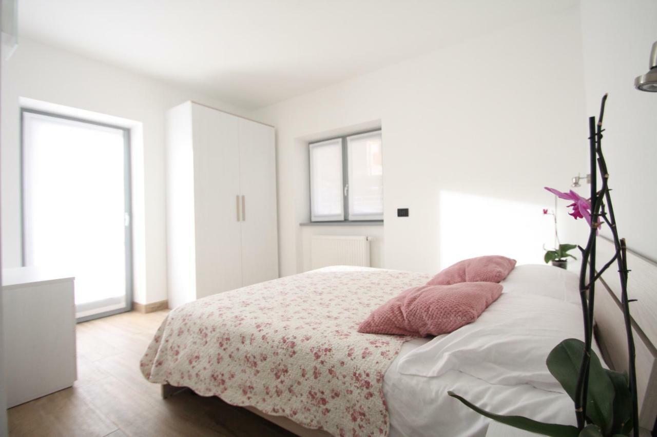 Casa Ai Stabli Apartment เมซซานา ภายนอก รูปภาพ